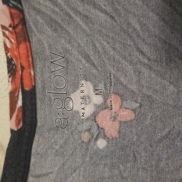 a:glow maternity jersey knit long sleeve size medium navy with pink flowers - Picture 2 of 3